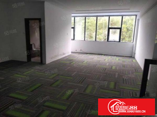 盐田港附近新出楼上200平带精装修红本厂房出租，可分租