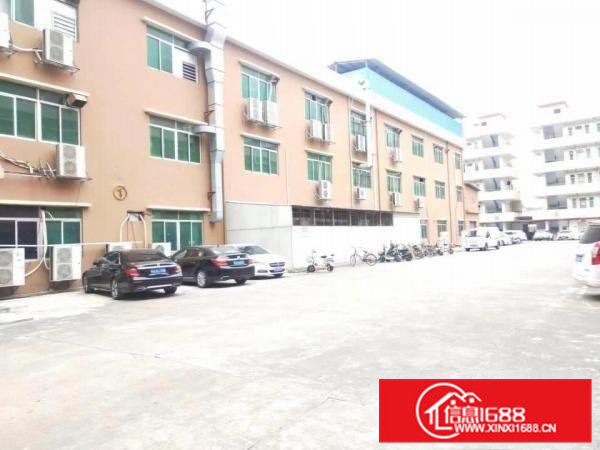 石排工业园内独院厂房5600平方出租,空地超大，交通便利