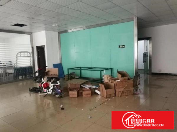 长安锦厦，新出楼上650平带精装修办公室，电子车间水电齐全