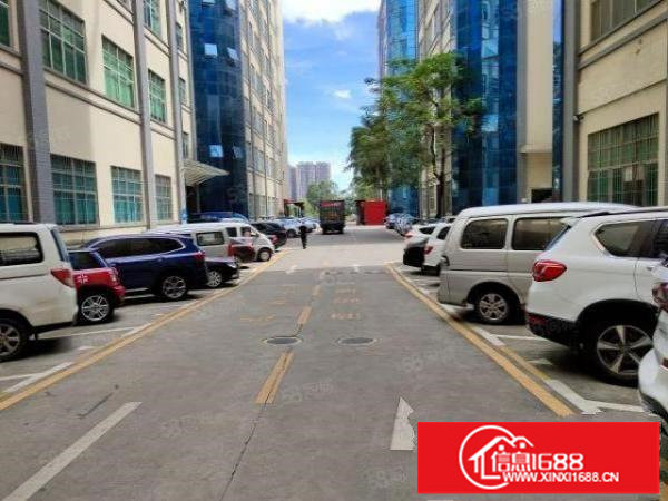 930平标准厂房，精装修带办公室，水电齐全