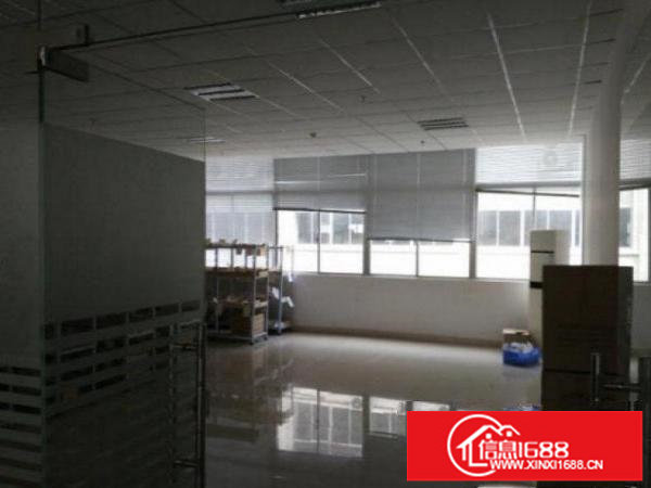 坪山坑梓龙田厂房6楼500平精装修厂房，免转让费出租拎包入住