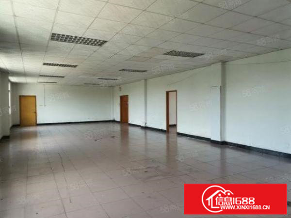 凫山工业厂房招租900平方，豪华装修。水电齐全！