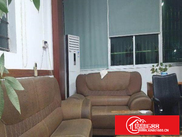 小独院一楼450平方带现成装修办公室整租