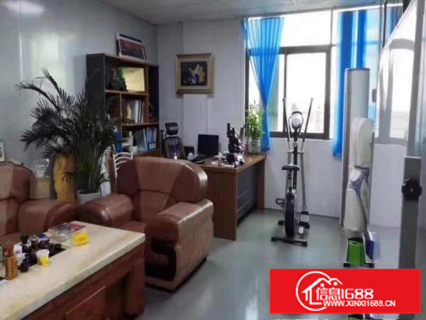 新出！平湖华南城西门边上工业园168平方带办公室装修厂房急租