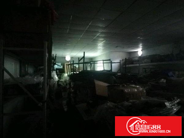 白泥坑海吉星大门附近厂房仓库一楼600平米