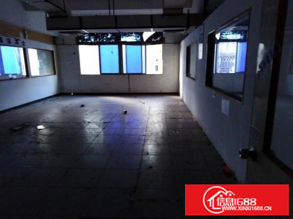 惠阳秋长工业园楼上带喷油环评证招租3900平可分租