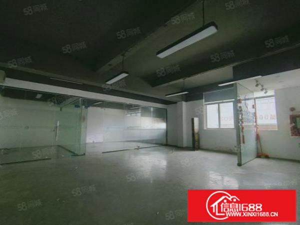 急租松岗新出精装修厂房楼上800平，前台办公室齐全。