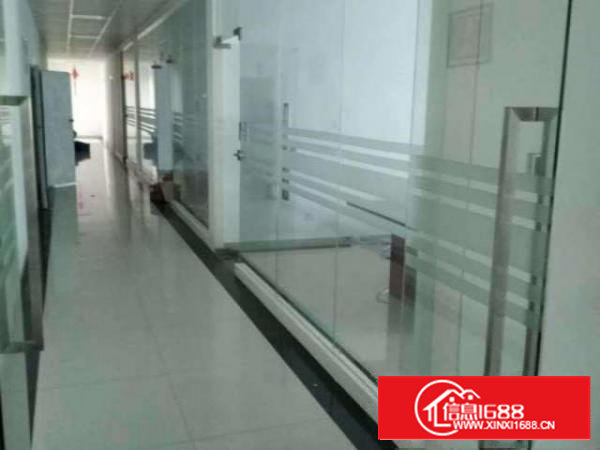 西乡带精装修厂房整层1800平米招租