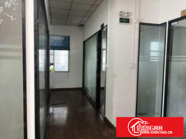 松岗朗下临近地铁口一楼700多间玻璃办公室，主线到位