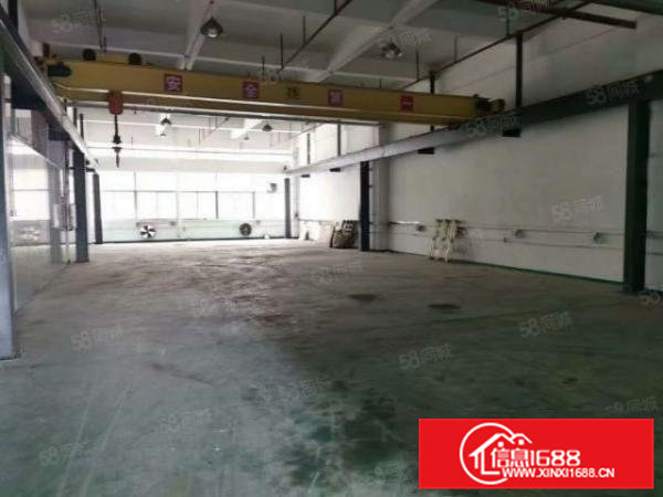 清溪镇标准厂房一楼750平方出租，带现成行车。