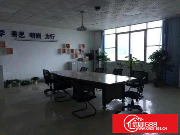 观澜轻轨站4楼一层面积1250平米租金24元