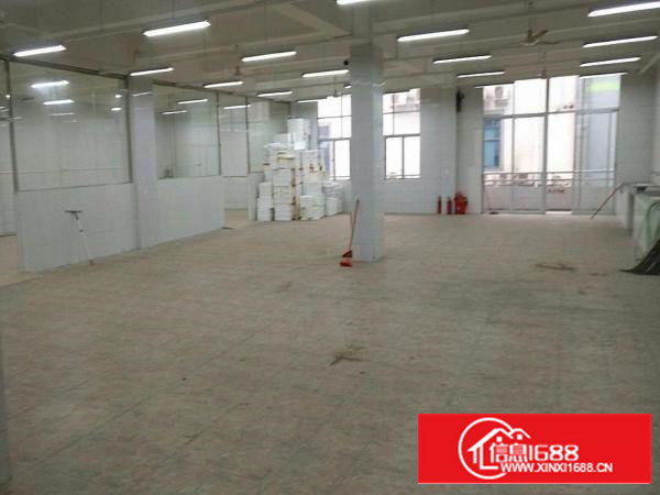 出租龙岗区平湖白坭坑厂房（免装修）