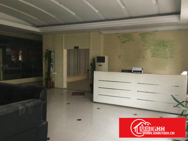 出租布吉长龙标准厂房二楼900平带办公室装修