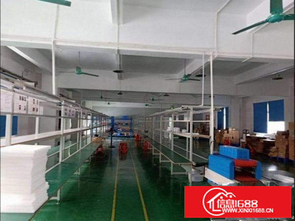 龙岗区中心城新出标准厂房二楼800平方带精装修办公室出租