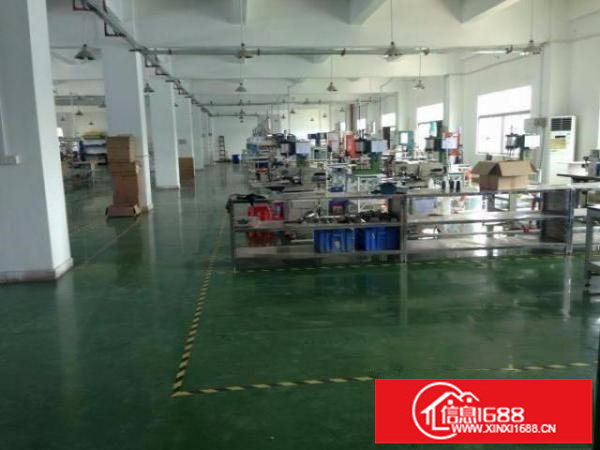 龙岗中心城南联新出楼上单层面积1200平米厂房出租