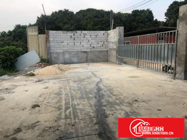 大岭山镇原房东独院钢构厂房高5米，周边无居民三相电