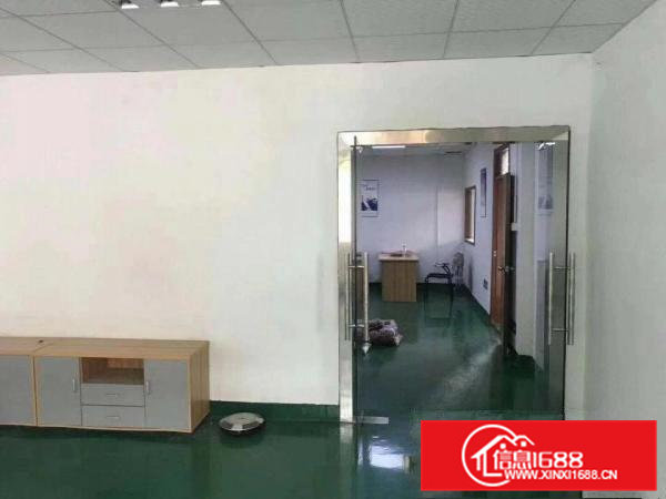 凤岗金凤凰独门独院二楼厂房950平，带现成装修。