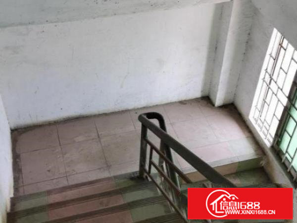 莞樟路边良平路口，可以做铺位，可以做厂房，小型加工厂