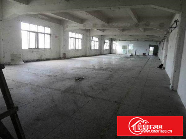 沙井三楼800平精装修带2吨货梯，产证齐全