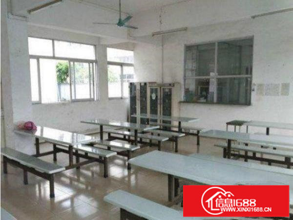 横岗沙荷路独栋厂房2300平方空地大可分租