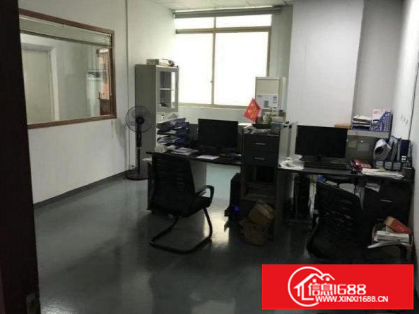 平湖大型工业园楼上1150平招租（带装修）