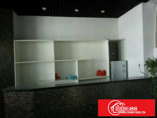 龙岗龙西新出整层二三楼厂房1000平送精装修出租