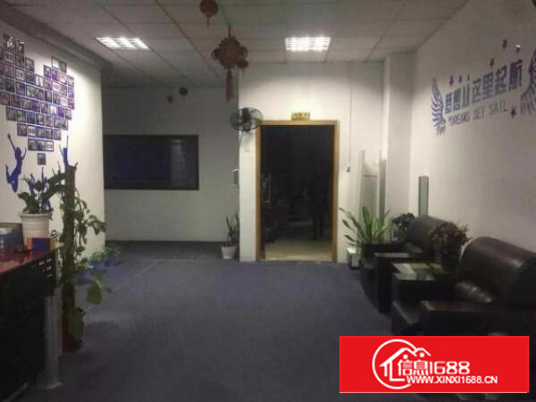 坂田上工业区新出带精装修厂房670平米，无转让费