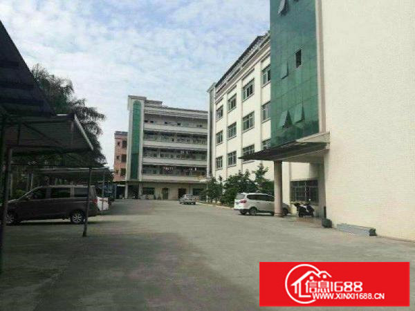 出租龙岗区坪地刘屋村3楼600平方！现成装修！