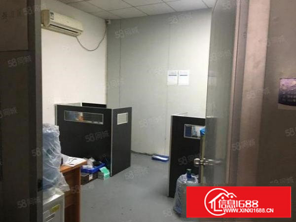 塘厦蛟乙塘新出标准厂房一楼550平方，6米高，有现成办公室。