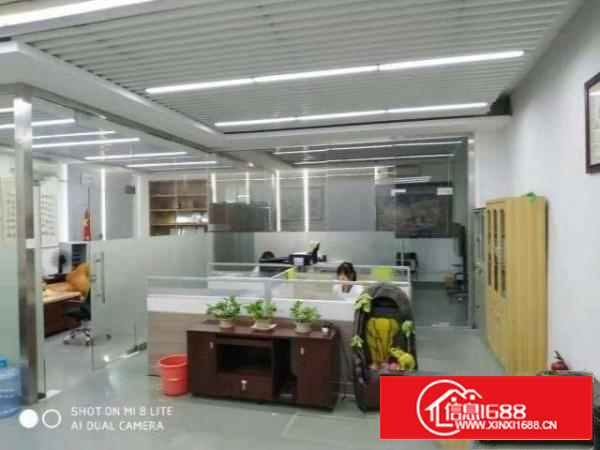 福永和平会展旁楼上豪华装修厂房360平