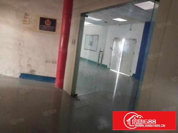 实拍沙井京基百纳附近新出350平方带装修厂房。