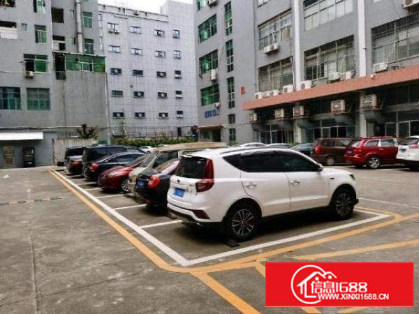 平湖地铁口旁新出无尘车间600平，价格优惠！