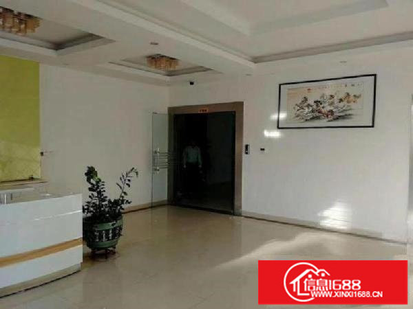 龙岗大运新城龙西新出厂房680平米带装修拎包