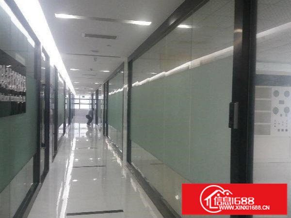 高速出口300米原房东带精装修二楼厂房800平米出租