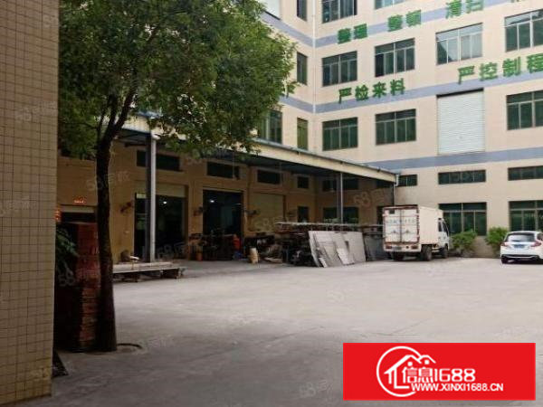 桥头镇镇中心位置标准厂房分租第三层1300平方，交通好易招工