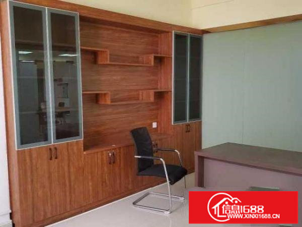 龙岗区布龙路810平业主直租，180起分租小面积带装修办公室