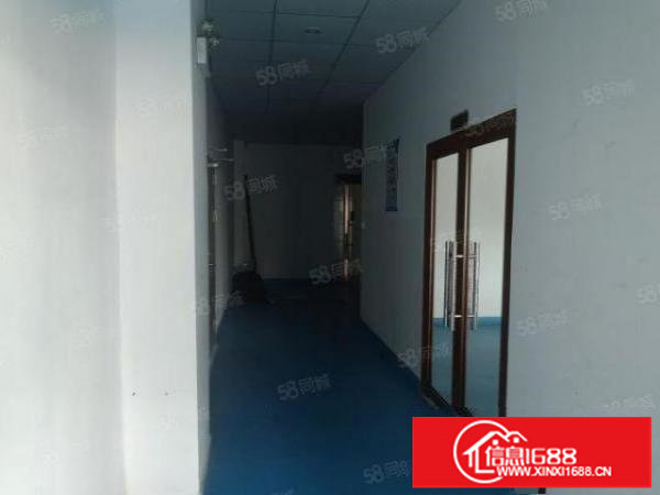 观澜松元环观中路主干道旁新出小面积带装修330平厂房出租