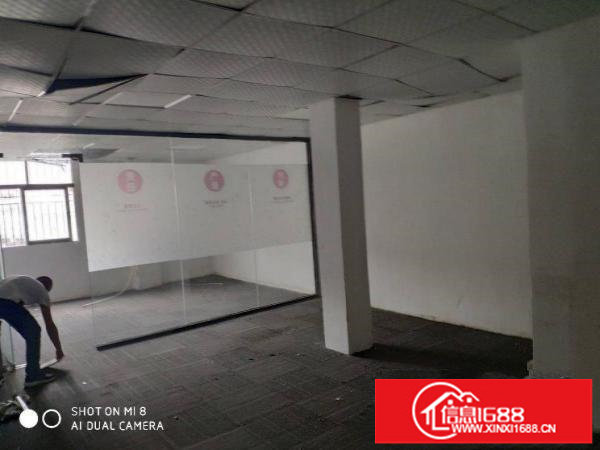 龙岗爱联大型工业分租200平400平600平小面积带装修厂房