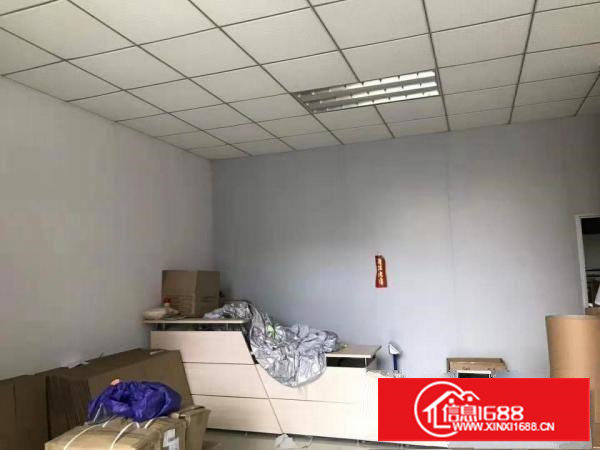 出租长安镇锦厦240平方厂房，水电齐全，位置好易招工