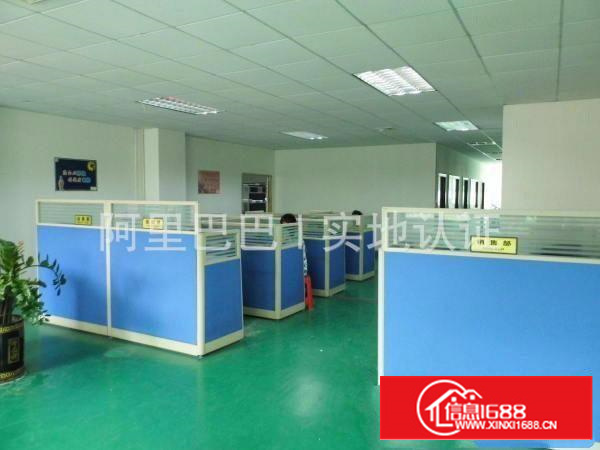 民治布龙路边新出3楼700平带豪华装修招租