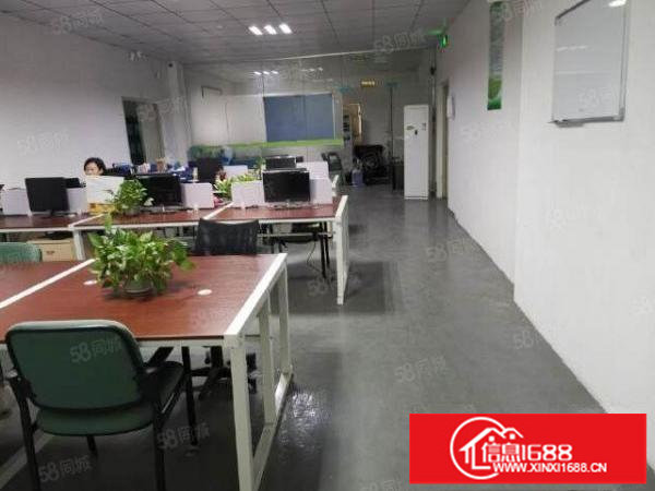 横岗独院标准厂房一楼600平出租，水电齐全带装修