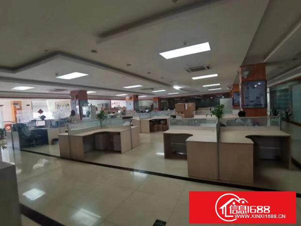 龙岗中心城五联原房东红本独院厂房出租5700平米带豪华装修