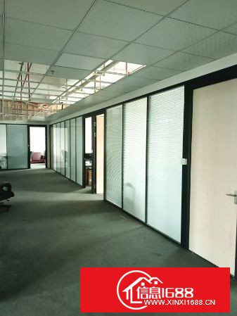 坪地盐龙大道边上工业园新出楼上2-5层每层2000平方，可分租