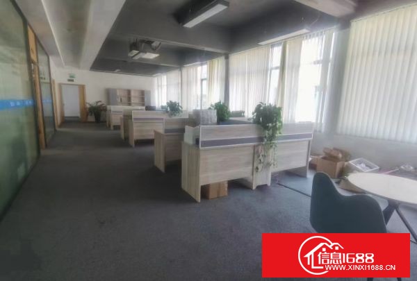 龙华大浪成熟工业区出租独栋两层1300平方带精装修