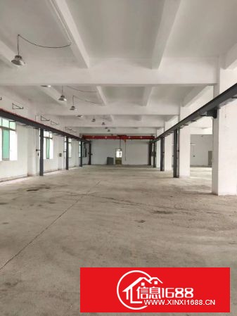 坪地中心村工业园新出一楼1300平方带行车出租