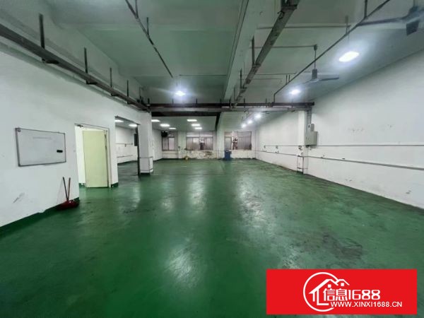 东莞长安岗夏新出一楼厂房500平方，有地坪漆办公室