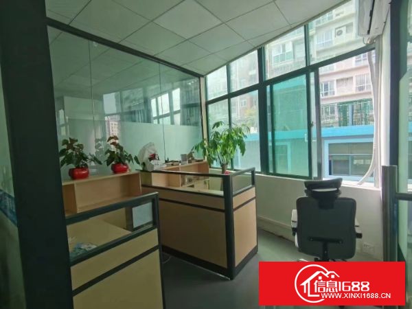 龙华大浪商业街附近园区新出楼上310平方带装修