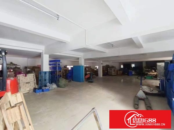 平湖华南城附近新出小独院三层厂房2600平方带装修