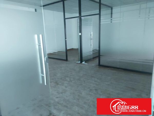 龙华新区观澜樟坑径原业主厂房分租一楼1400平方