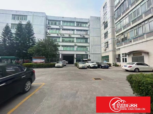 横岗荷坳地铁站附近园区新出三楼1200平方带装修